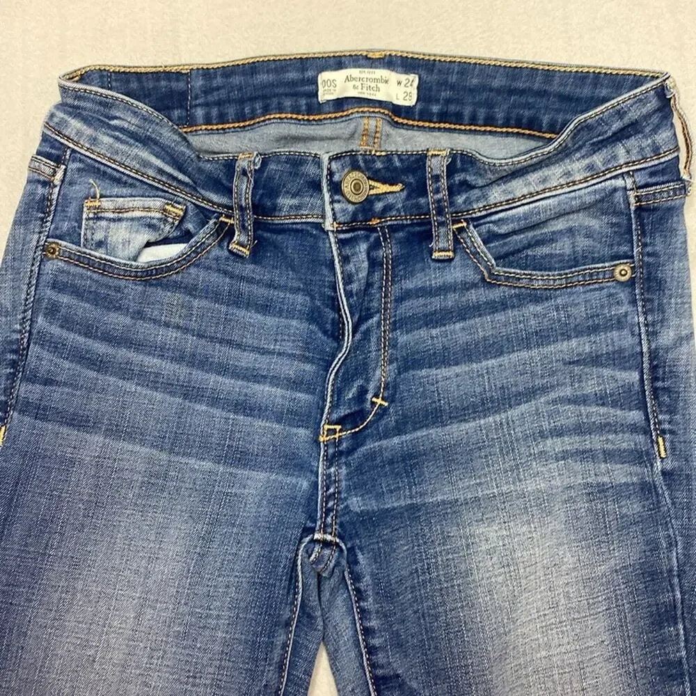 Abercrombie and Fitch blue jeans size 00S W 24 L 29